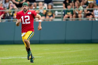 QB Aaron Rodgers not present for start of Packers OTAs