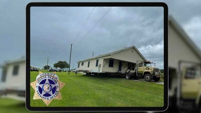 House Found Abandoned On Louisiana Road In Middle Of Night