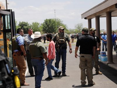 19 students, 2 adults killed in Texas elementary school shooting