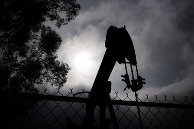 Gas wells leak explosive levels of methane in Bakersfield