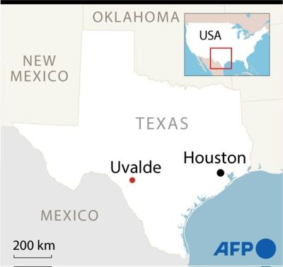 Teen gunman kills 15 at Texas elementary school