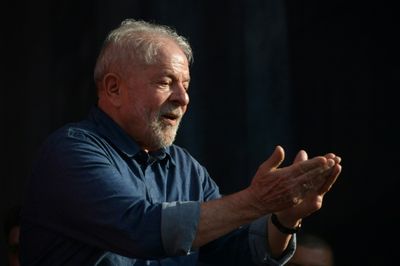 In Brazil, Lula fights to boost social media presence