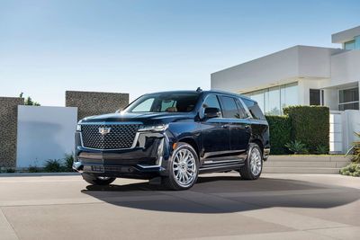 Edmunds compares Jeep Grand Wagoneer and Cadillac Escalade