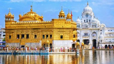 Punjab: SGPC to restore use of string instruments in Golden Temple