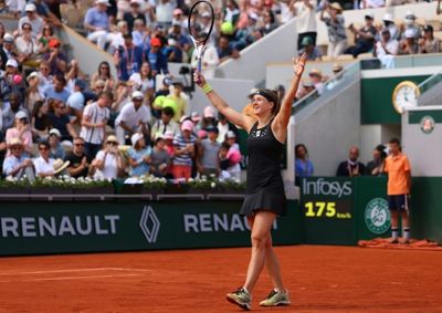 Muchova downs fourth seed Sakkari in French Open second round