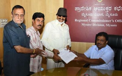 Council polls: Vatal Nagaraj also enters fray