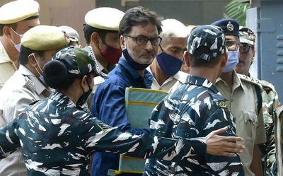 Life sentence to Yasin Malik a setback to Kashmir peace efforts: Gupkar alliance