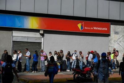 Venezuela's state bank announces partial share sale
