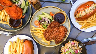 Australia’s #1 Pub Order Has Been Determined Which Helps Quell My Eternal Menu Panic