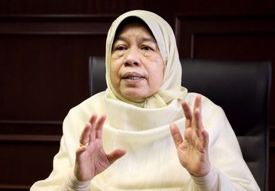 Malaysia's commodities minister to discuss resignation with PM