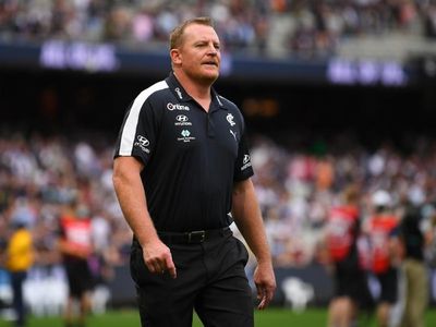 Mates Voss, McRae start coaching rivalry