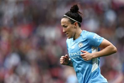 England full-back Lucy Bronze to leave Manchester City