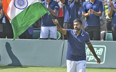 Bopanna-Middelkoop enter French Open pre-quarterfinals