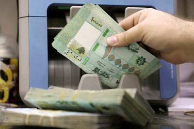 Value of Lebanese pound drops to all-time low