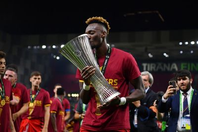 Tammy Abraham and Fikayo Tomori graduate with honours after Italian education