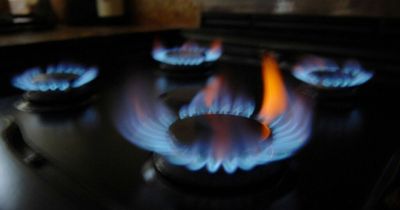 EVERY UK household to receive £400 discount on energy bills