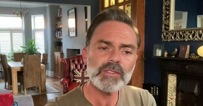 Coronation Street actor admits he goes to bed early to save money on bills in energy crisis