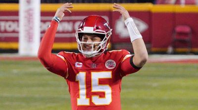 Patrick Mahomes Reacts to Chiefs Rookie WR’s Viral Catch
