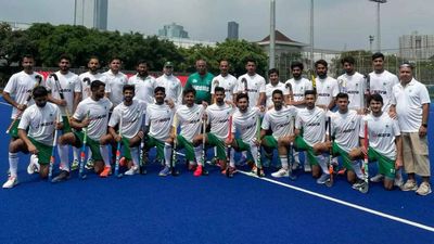 Olympians, ex-players call for radical changes in PHF after Pakistan fails to qualify for hockey World Cup