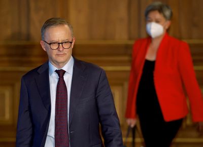 France and Australia say they are ready to rebuild bilateral relations