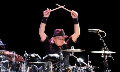 Alan White, drummer with prog rock band Yes, dies aged 72