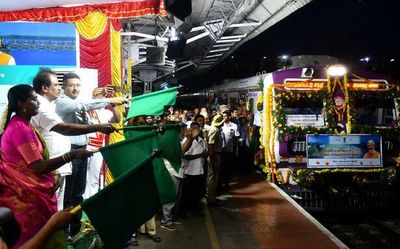 PM unveils infra projects worth ₹31,530 cr. in Tamil Nadu
