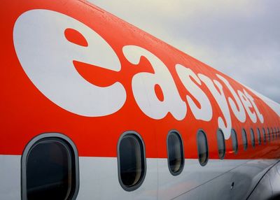 Software failure grounds 200 easyJet flights