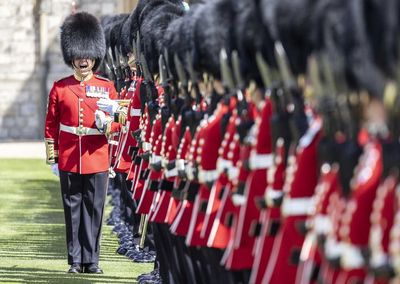 Six Irish Guards soldiers arrested over drugs and money laundering offences - OLD