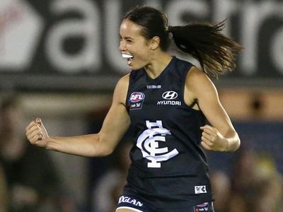 Blues' Walker to juggle AFLW, NRLW