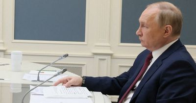 Boris Johnson warns 'crocodile' Vladimir Putin is 'chewing through' Ukraine