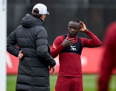 Sadio Mane reveals how Jurgen Klopp stopped him joining Manchester United