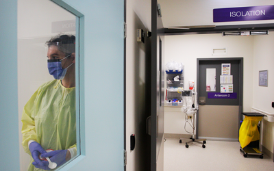 The pandemic has taken its toll on Australian nurses, and now hospitals are scrambling for staff