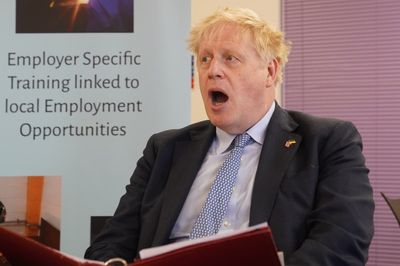 Boris Johnson believes he can survive after ‘vintage’ answers to partygate