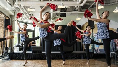 Chicago’s Yin He Dance Company celebrates Chinese art, culture through classical, modern movement