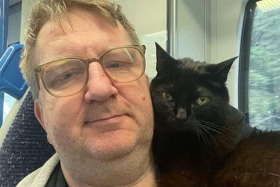 Man takes Sainsbury's to court as they deny access to his assistance cat