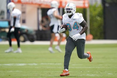 Analyzing the terms of RB Sony Michel’s new contract with Dolphins