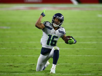 Seahawks WR Tyler Lockett wins Seattle Male Sports Star of the Year Award