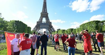 Liverpool fans chant Virgil Van Dijk's song at the Eiffel Tower