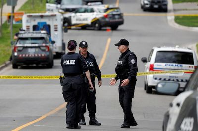 Investigators find pellet gun near scene where Toronto police killed suspected gunman