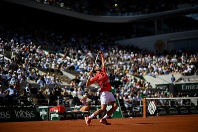 Djokovic, Nadal and Alcaraz roll into last 16 at French Open