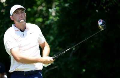 No.1 Scheffler keeps share of PGA Colonial lead