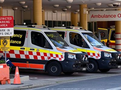 NSW ambos launch snap industrial action