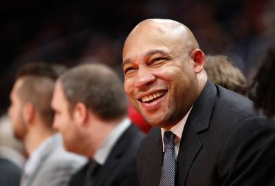 Darvin Ham hired as new Lakers head coach