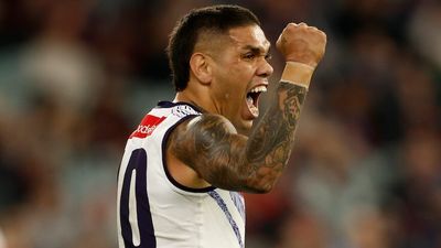 Fremantle ends Melbourne's unbeaten AFL run as Western Bulldogs, Gold Coast Suns score massive victories