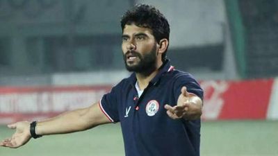 Football coach Khalid Jamil moves to lower rungs to keep career going