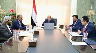 Yemeni Presidential Council Asserts Need to Improve Services, Living Conditions