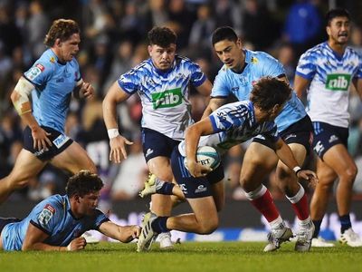 Blues deny NSW Waratahs in Super Rugby