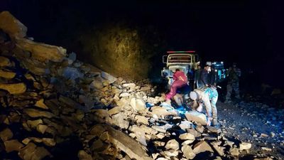 Jammu and Kashmir: Army rescues ten passengers stranded along Mughal road