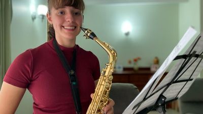 Education experts concerned Queensland high school students abandoning arts subjects over ATAR result