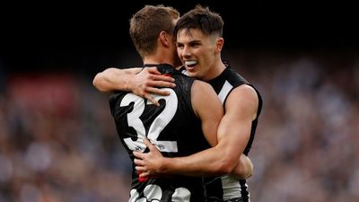 Collingwood holds off fast-finishing Carlton in AFL thriller as Port Adelaide, St Kilda post wins